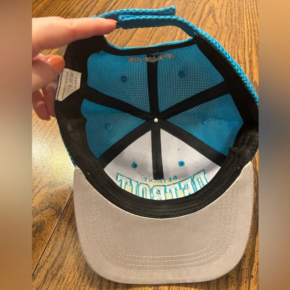 Men’s Detroit snap back hat - Picture 2 of 4